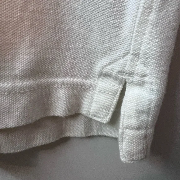 Men’s Abercrombie and fitch white polo. Size medium. Muscle fit - Picture 5 of 6